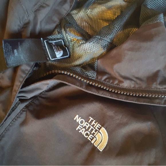 The North Face Women’s Jacket - Picture 3 of 3
